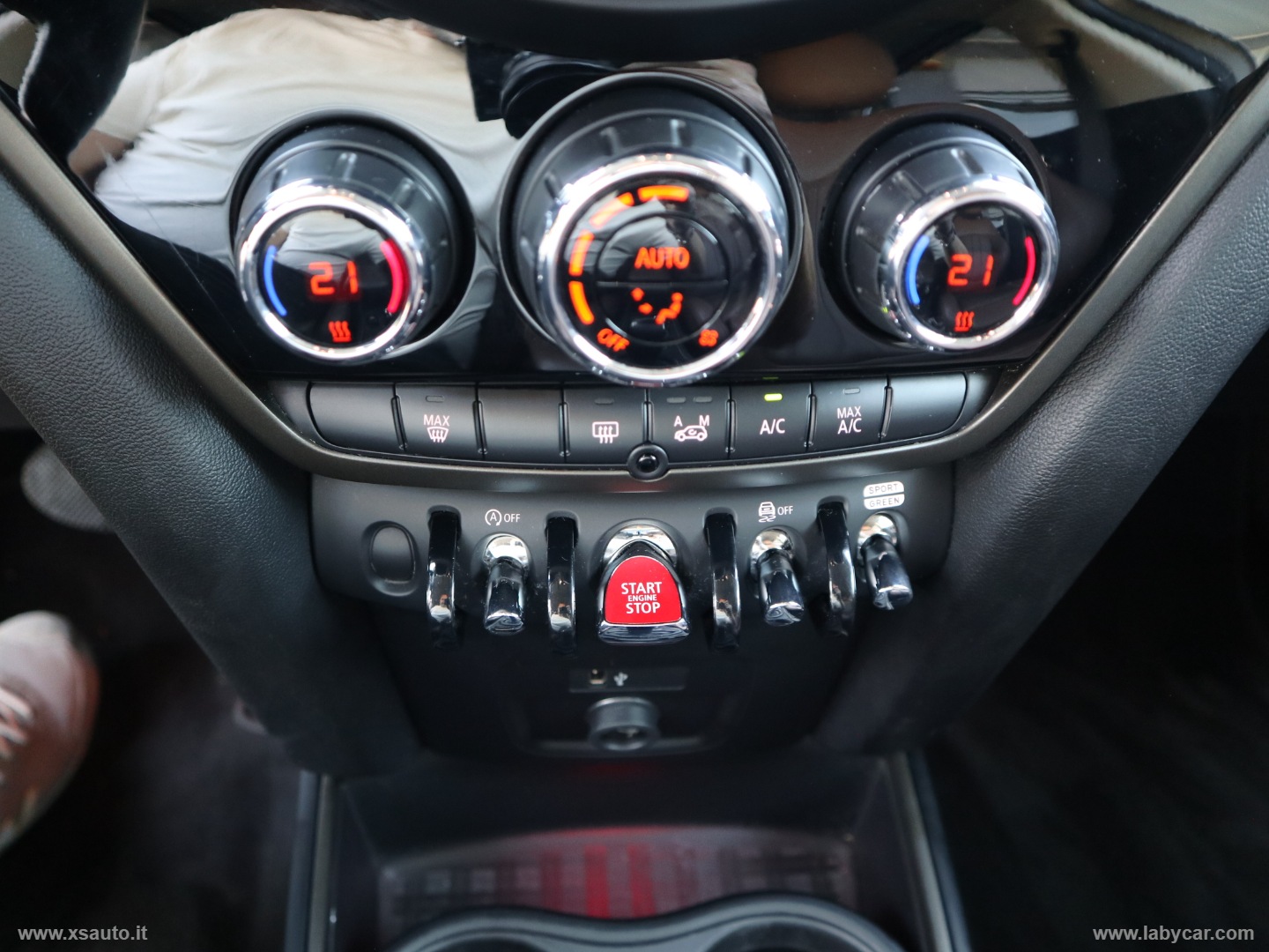 Mini Cooper SD Business Countryman ALL4 - immagine 34