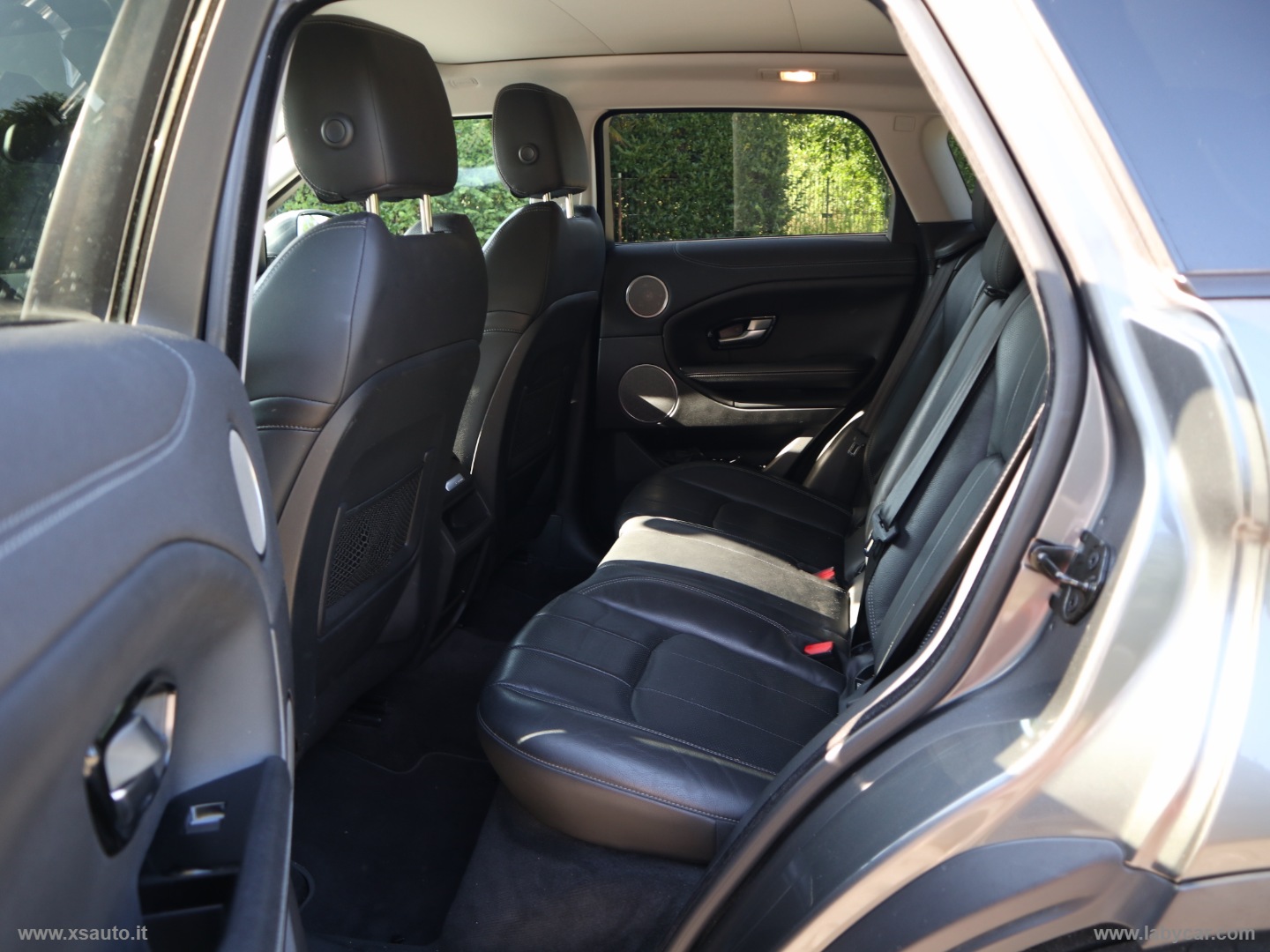 RR Evoque 2.0 TD4 180CV 5p. SE Dynamic - immagine 34