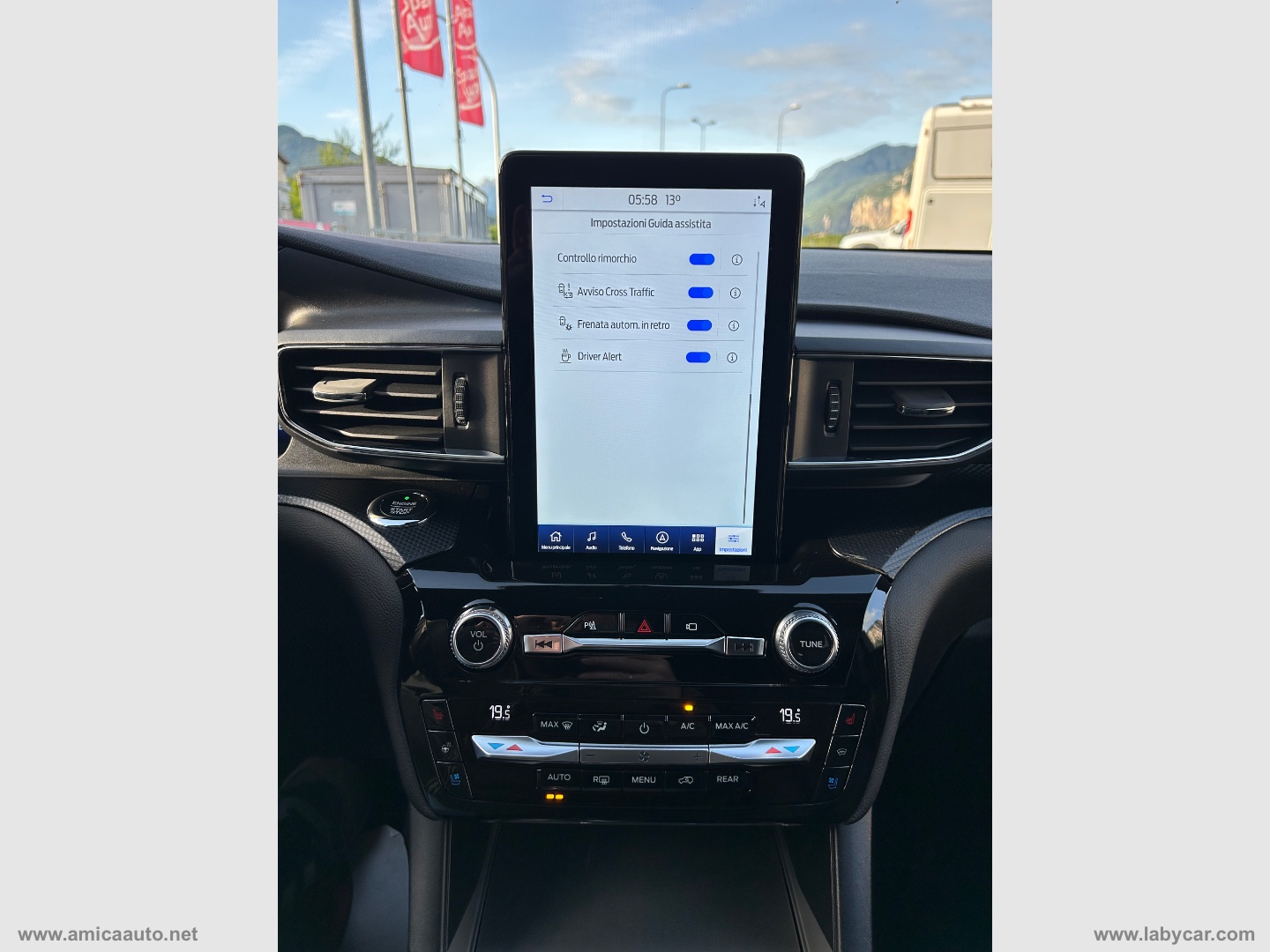 Explorer 3.0 PHEV 457 CV A10 AWD ST Line - immagine 34