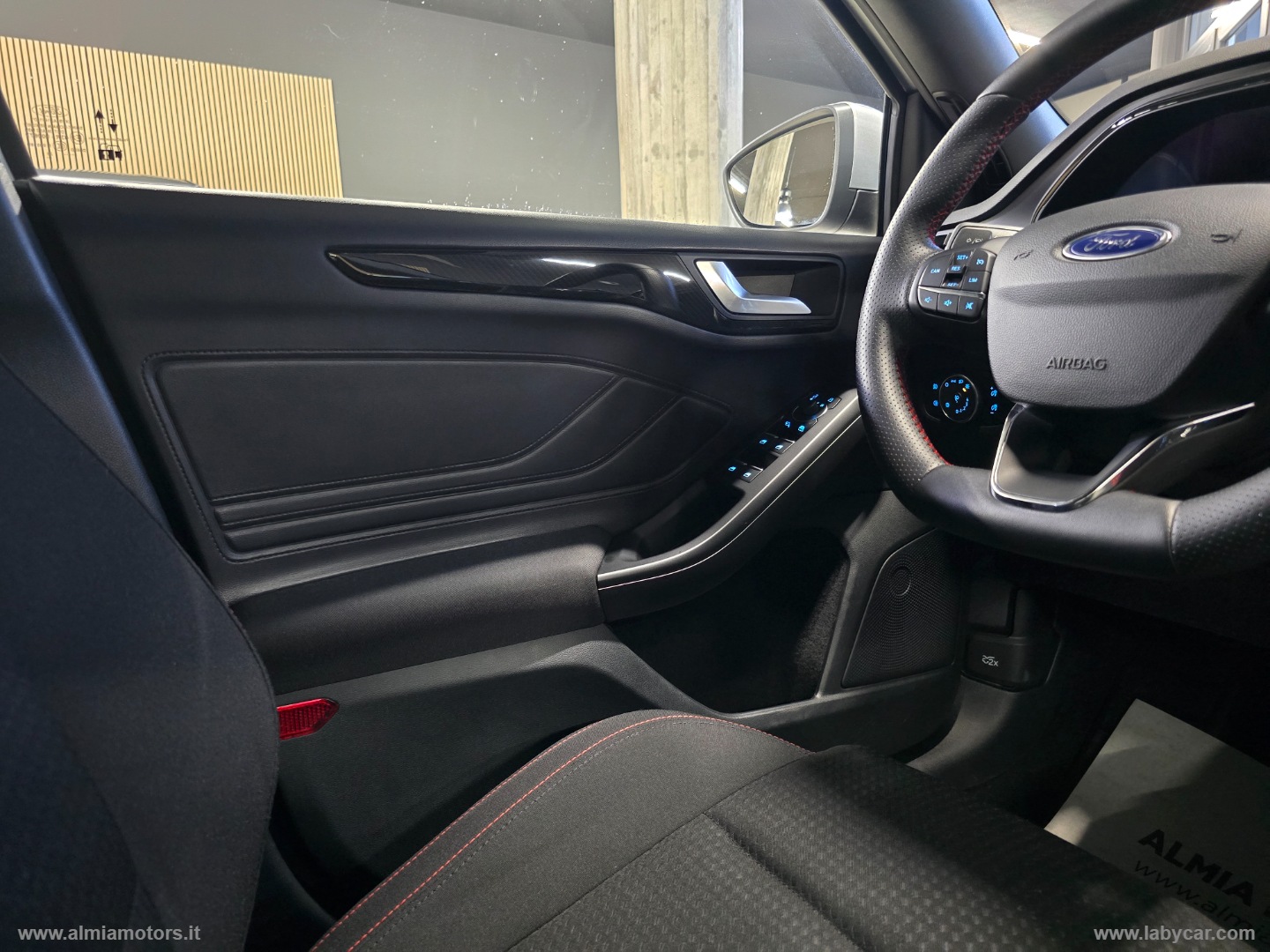 Focus 1.5 EcoBlue 115CV aut. 5p. ST-Line - immagine 34