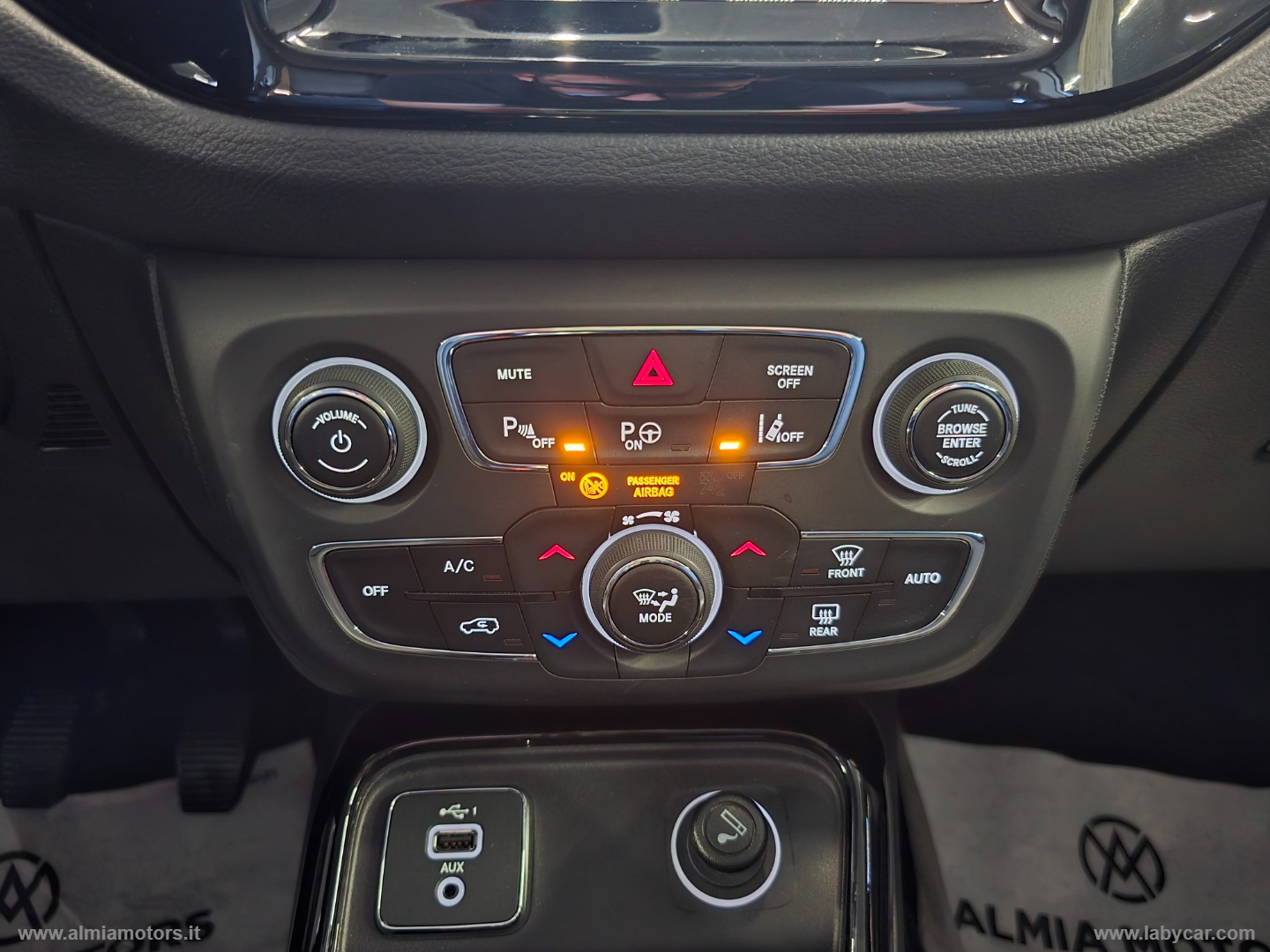 Compass 1.6 Mjt II 2WD Longitude - immagine 34