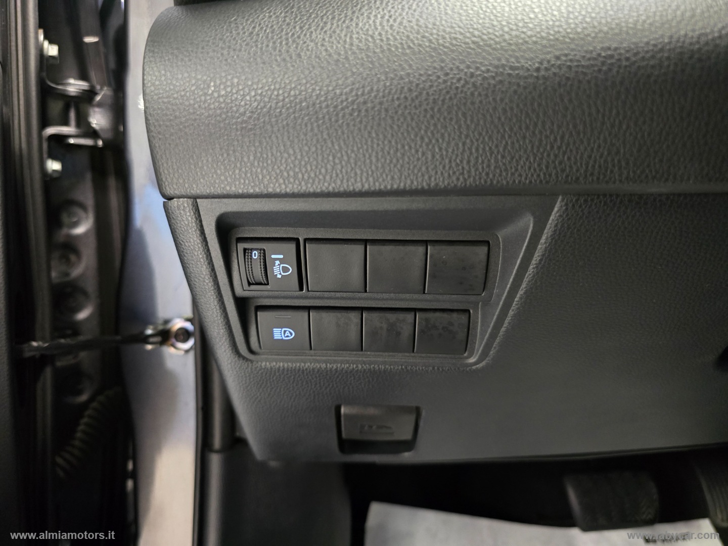 Yaris 1.5 Hybrid 5p. Lounge - immagine 34