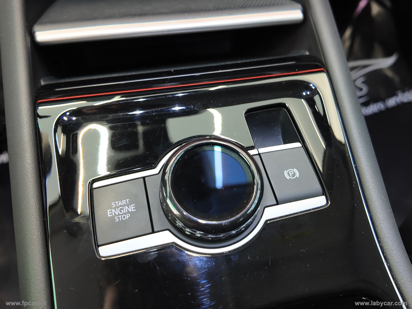 Tiguan 2.0 TDI 150 CV DSG Elegance - immagine 34