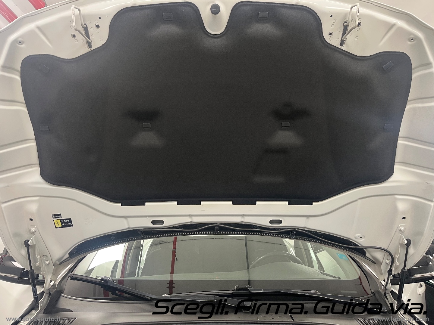 V60 Cross Country D3 Geartronic Momentum - immagine 34