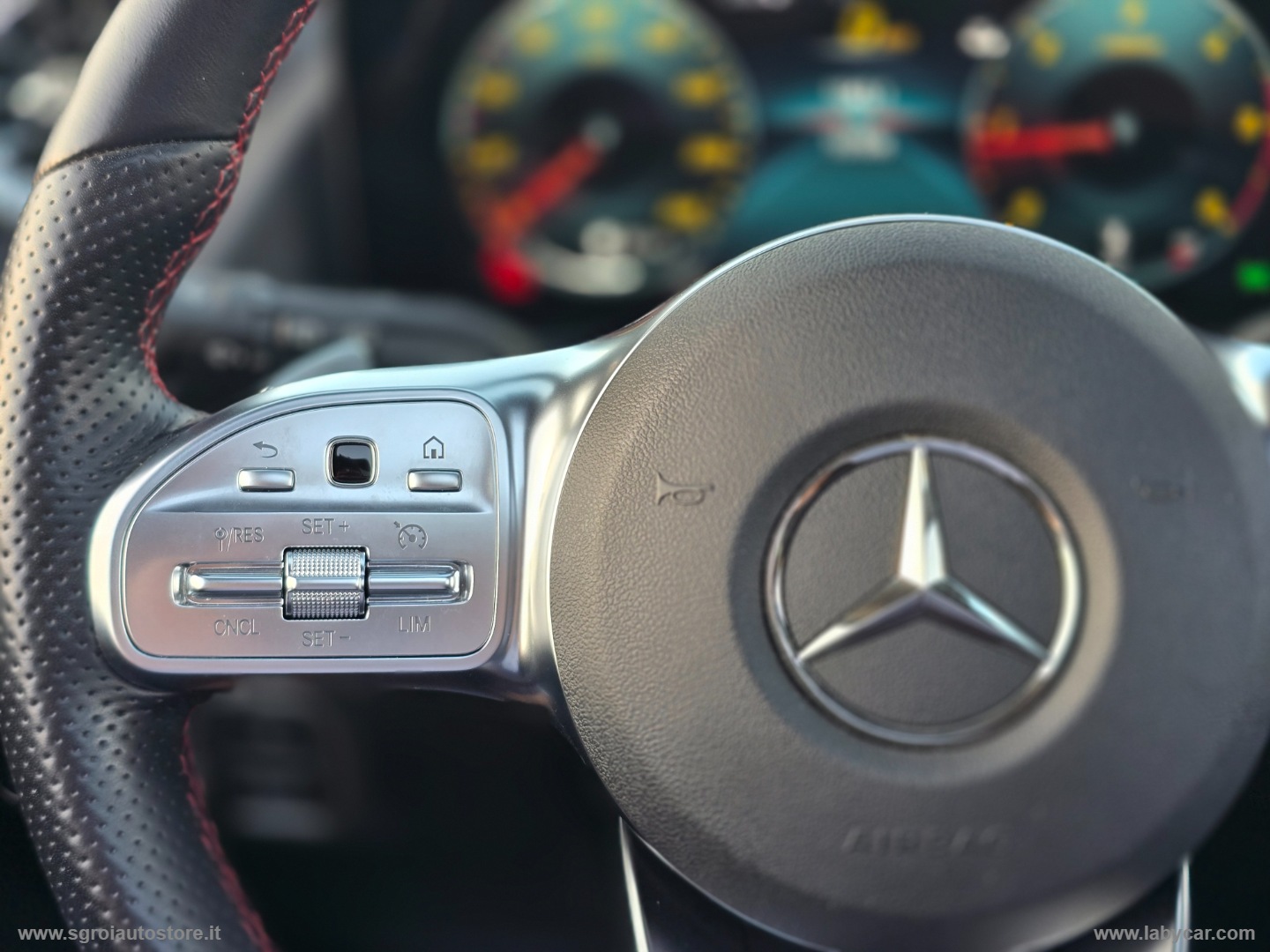 GLA 220 d Automatic AMG Premium TETTUCCIO - immagine 34