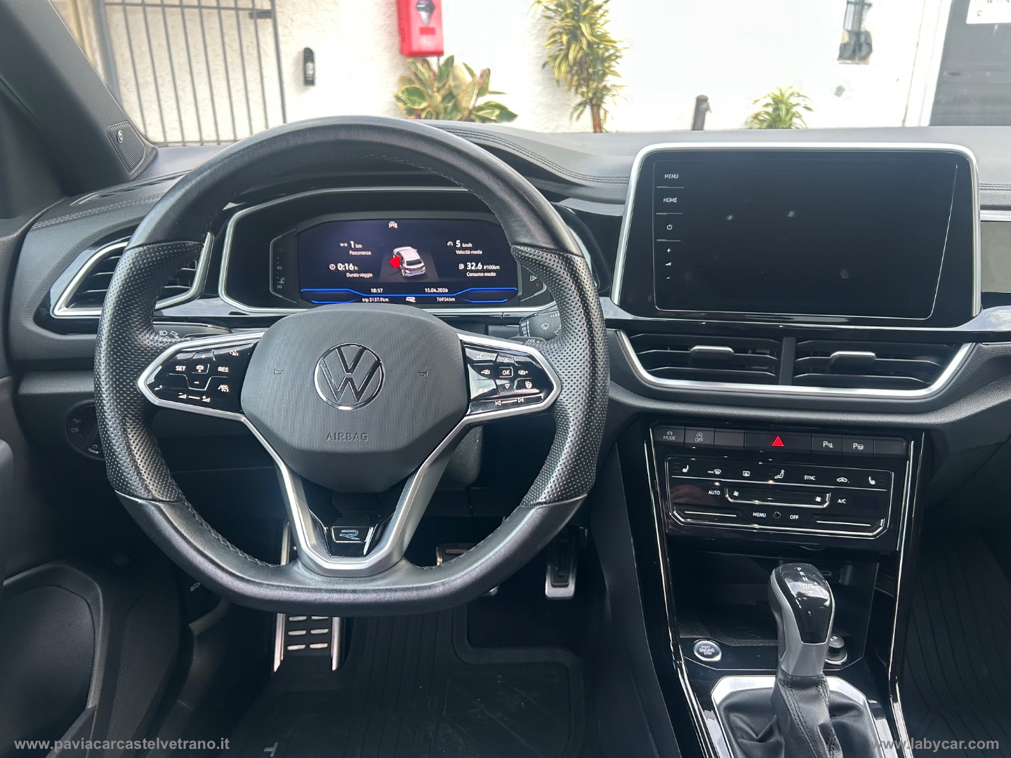T-Roc 1.5 TSI ACT DSG R-Line - immagine 34
