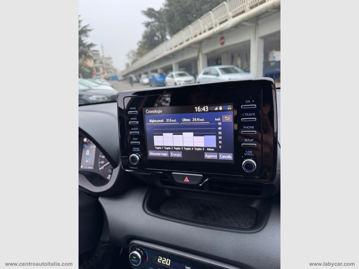 Mazda2 Hybrid 1.5 VVT Pure - immagine 34