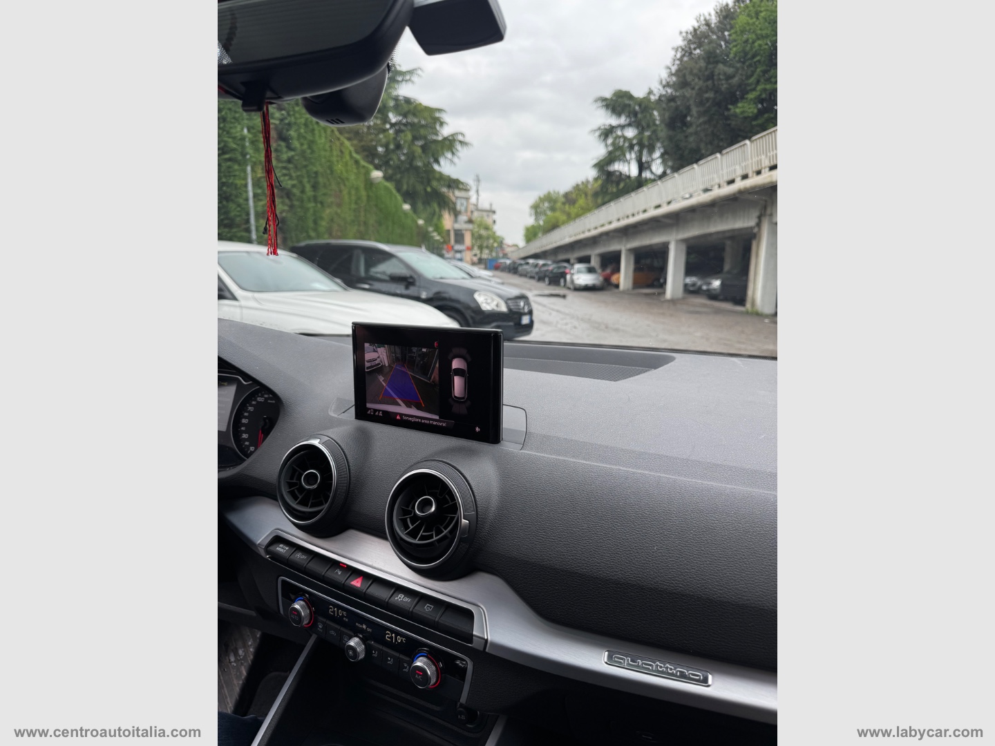 Q2 35 TDI S tronic Identity Black - immagine 34