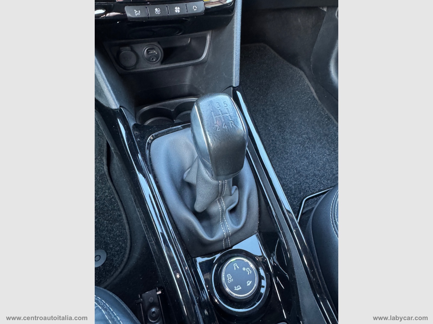2008 PureTech Turbo 110 S&S Allure - immagine 34