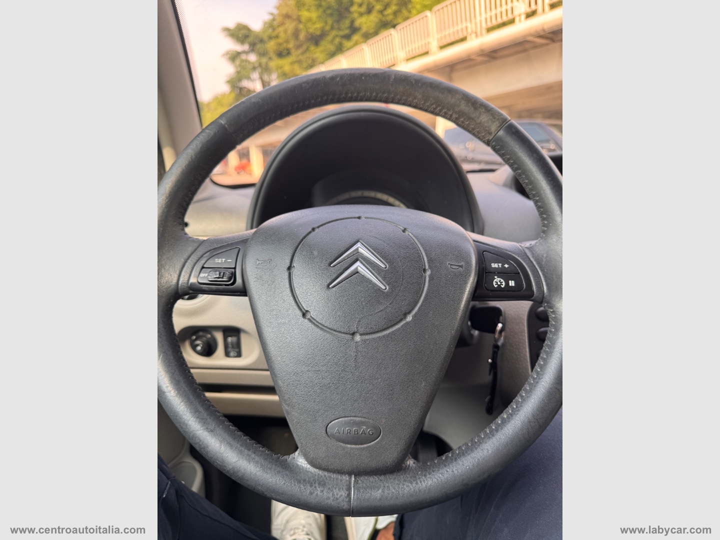 C3 1.4 HDi 70CV Exclusive - immagine 34