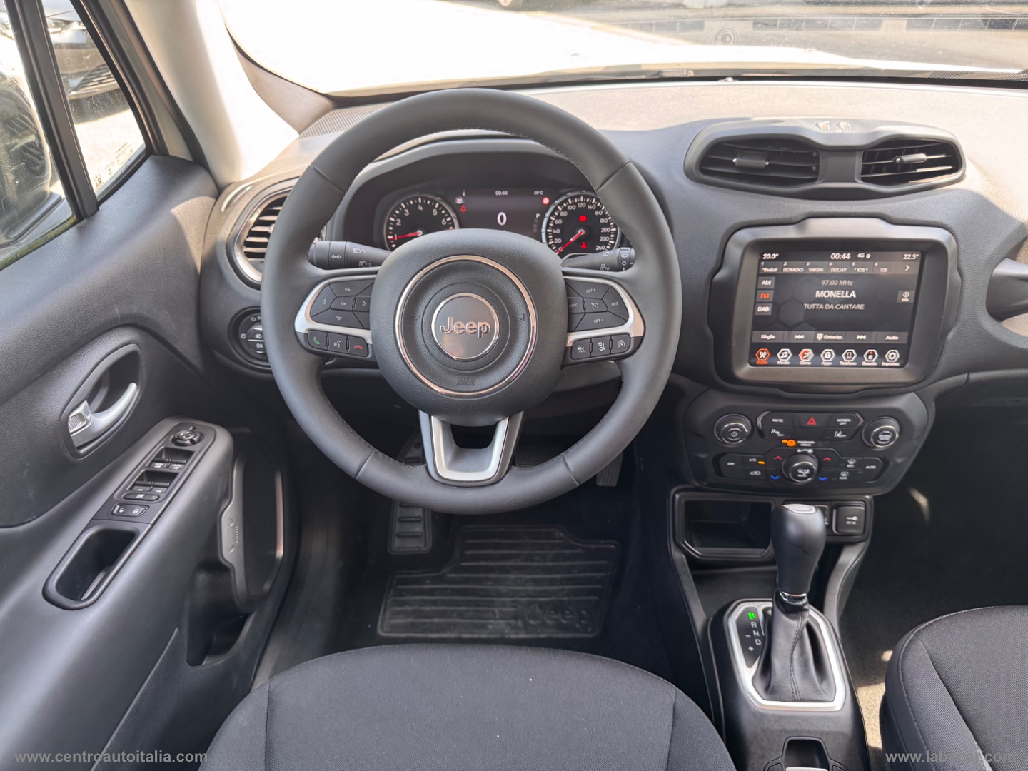 Renegade 1.5 T4 MHEV Limited - immagine 34