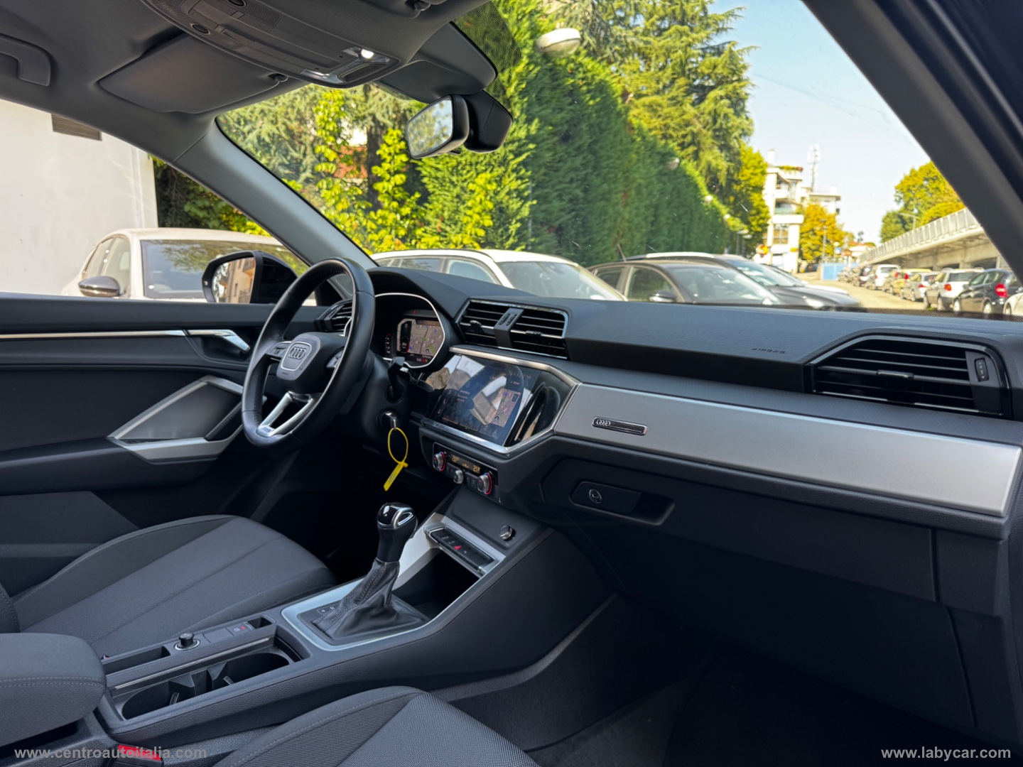 Q3 35 TDI S tronic Business Advanced - immagine 34