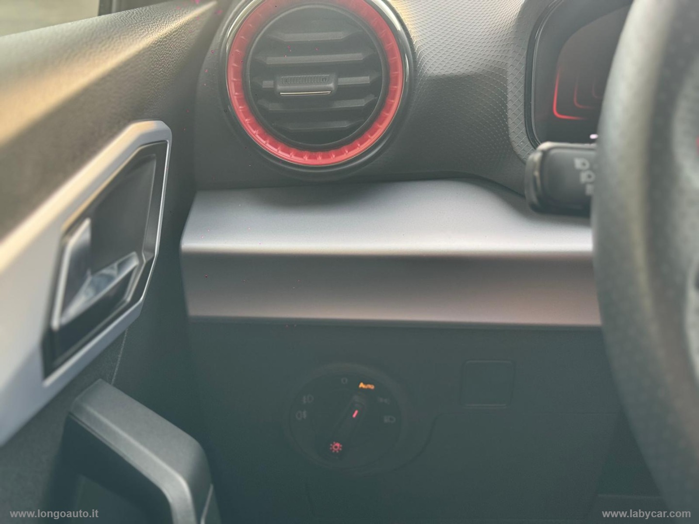 Arona 1.0 EcoTSI 115CV DSG FR ADATTA A NEOPATENTATI - immagine 34