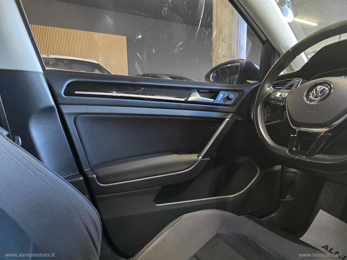 Golf 2.0 TDI DSG 5p. Sport BMT - immagine 34