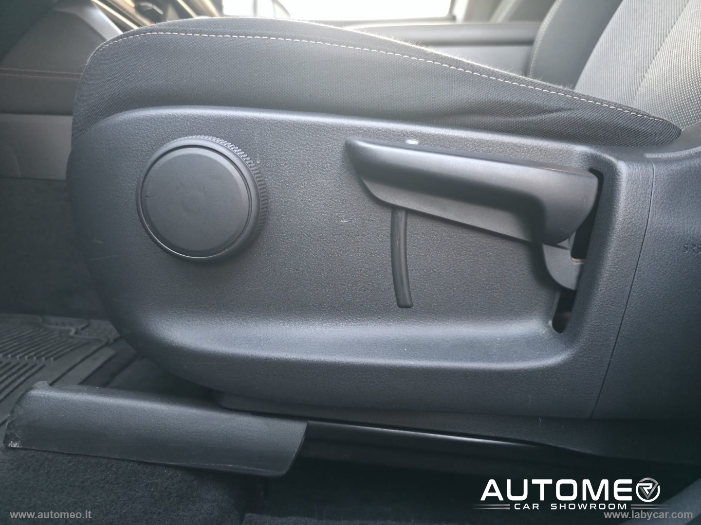CX-60 3.3L e-Skyactiv D MHEV Excl. Line - immagine 34