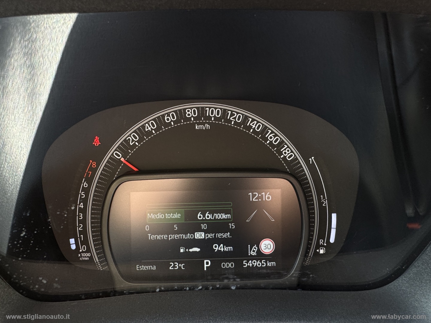 Aygo X 1.0 VVT-i 72 CV 5p. Limited S-CVT AUTOMATICA - immagine 35