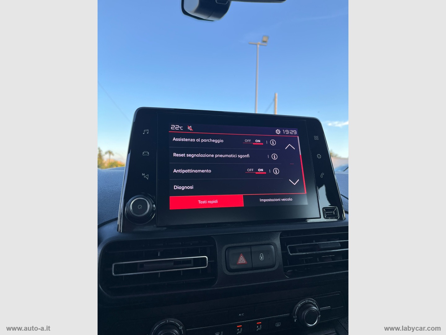 Berlingo BlueHDi 100 S&S SHINE TRASPORTO DISABILI - immagine 35
