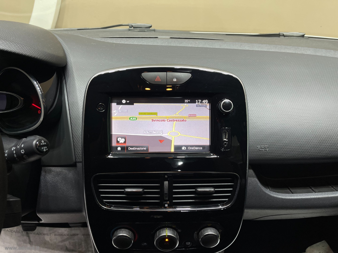 Clio dCi 8V 75 CV S&S 5p. Energy Duel *NEOPATENTATI*SENSORI*TELECAMERA* - immagine 35