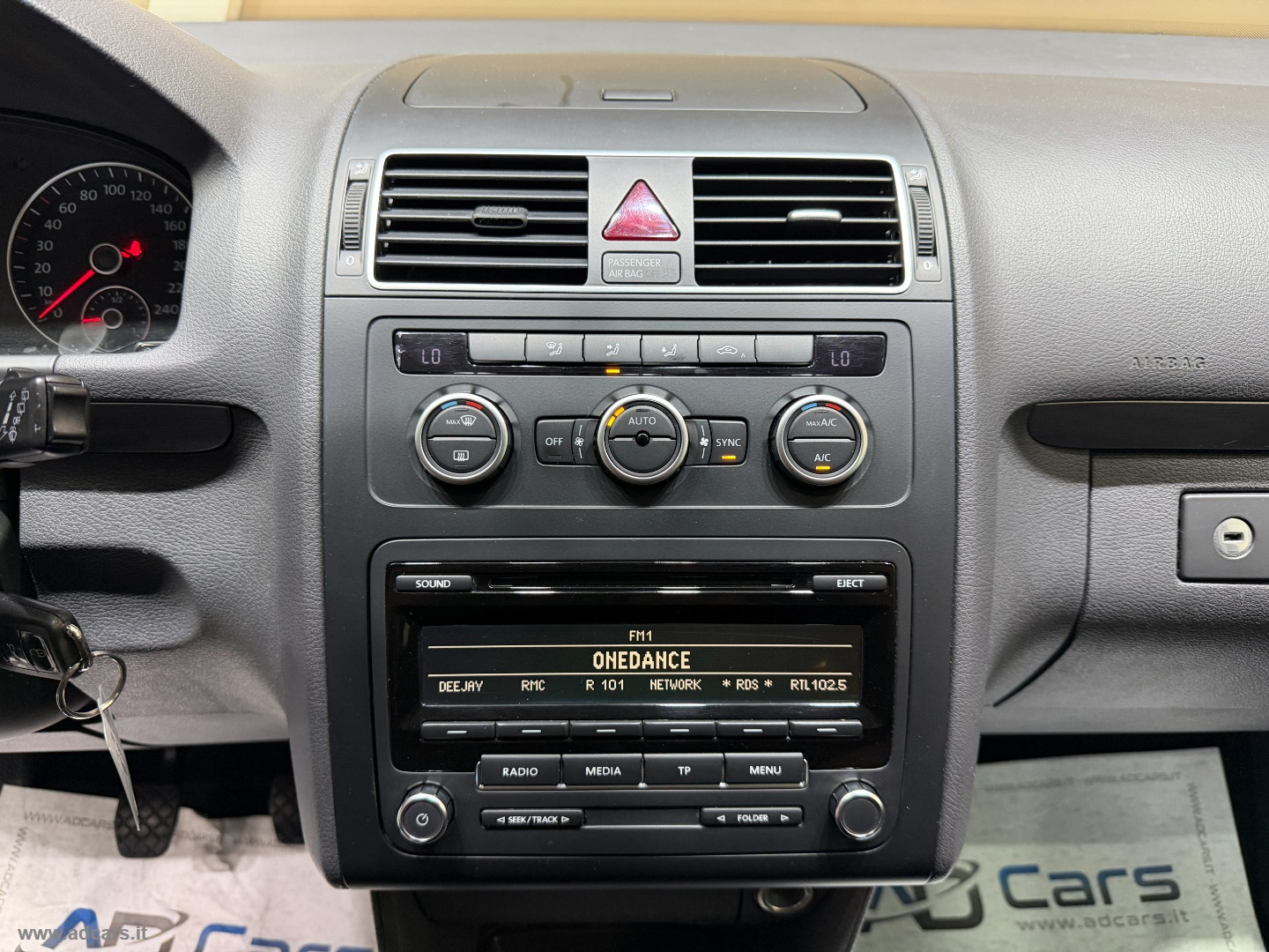Touran Business 1.6 TDI Comfortline BMT *7 POSTI* - immagine 35