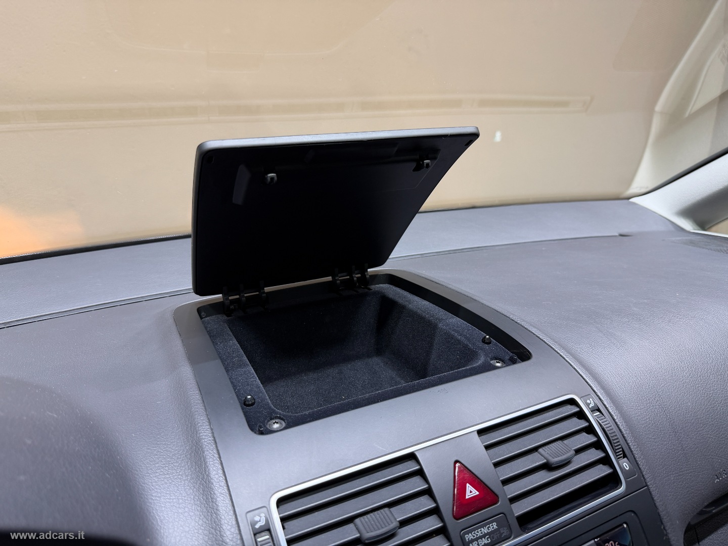 Touran 2.0 TDI 150 CV DSG Business BMT - immagine 35