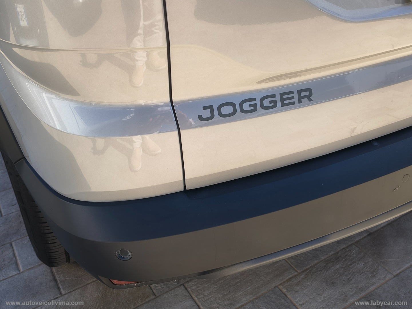 Jogger 1.0 TCe GPL 100CV 5 posti Extreme - immagine 35