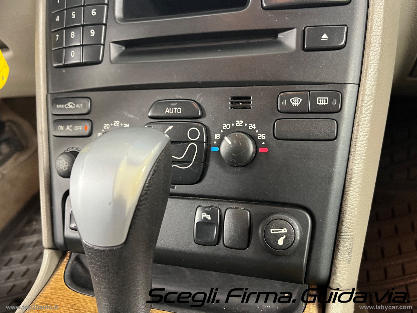 XC90 2.4 D5 aut. AWD Executive|UNICO PROPRIETARIO|ISCRZ. CVS - immagine 35