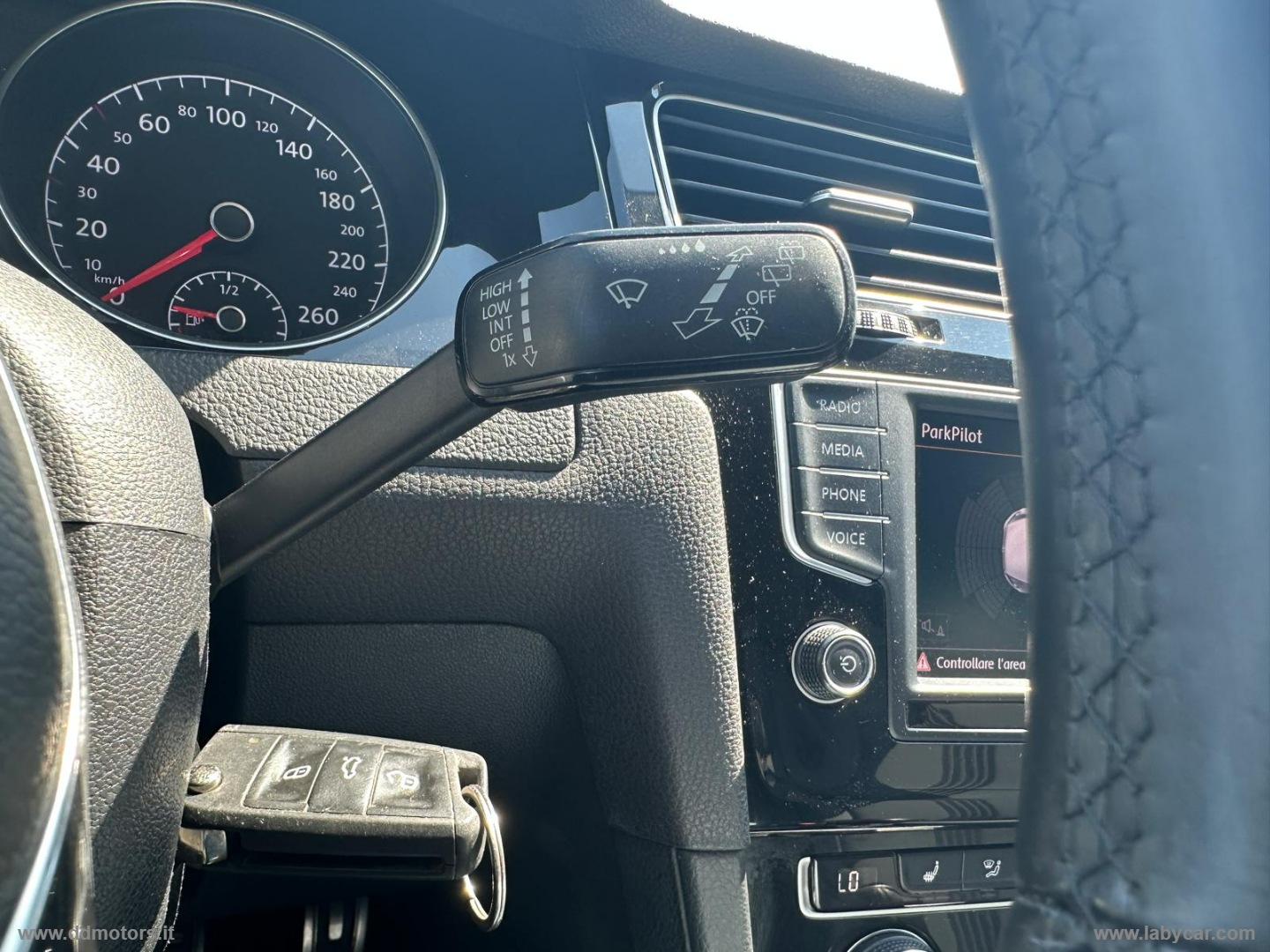 Golf 1.6 TDI 110 CV 5p. Highline BMT NEOPATENTATI - immagine 35