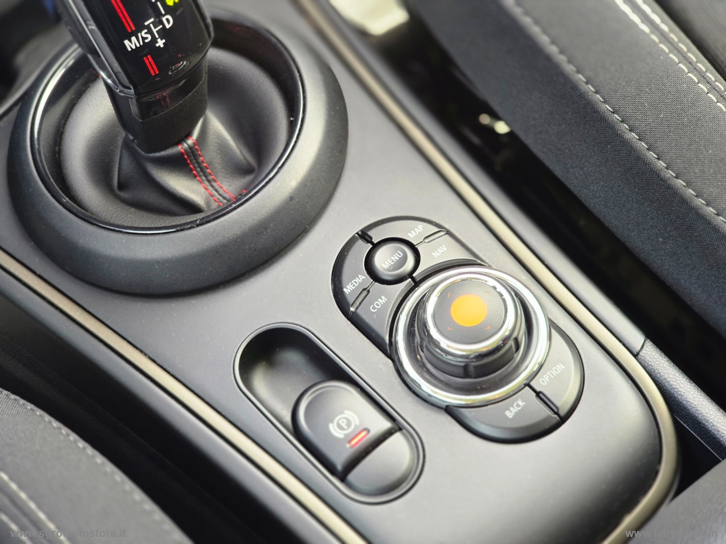 Mini Cooper SD Hype Countryman ALL4 Aut. - immagine 35