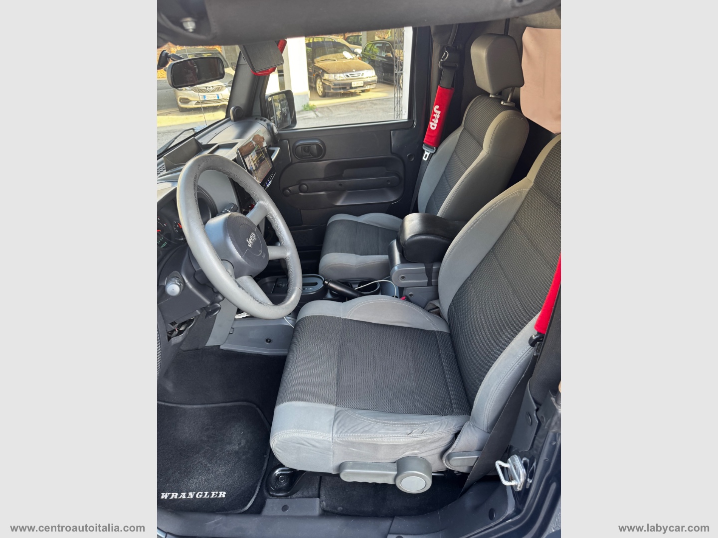 Wrangler 2.8 CRD Sport Auto - immagine 35