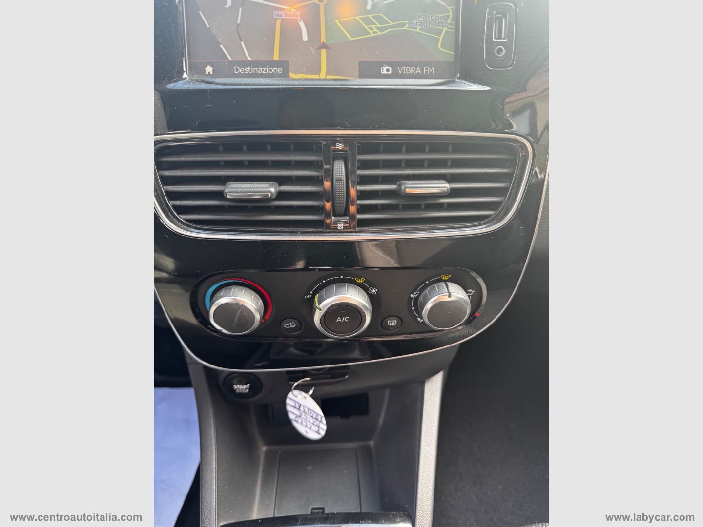 Clio 1.2 75 CV 5p. Duel2 - immagine 35