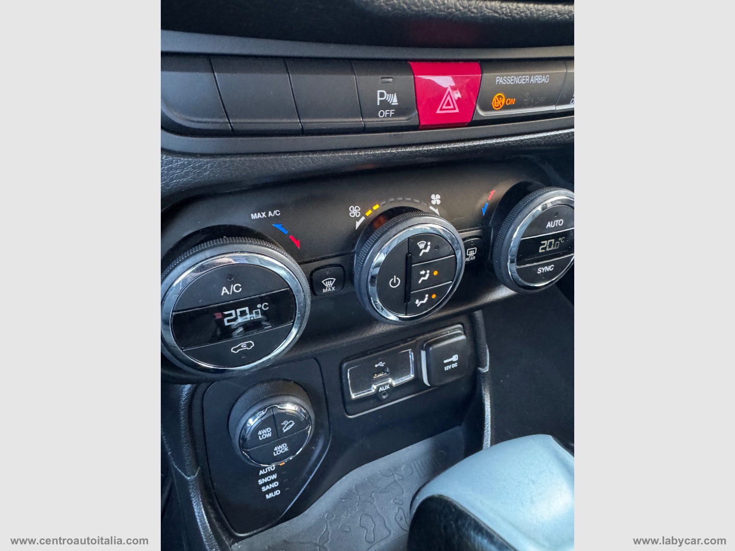 Renegade 2.0 Mjt 140 CV 4WD AD.L.Limited - immagine 35