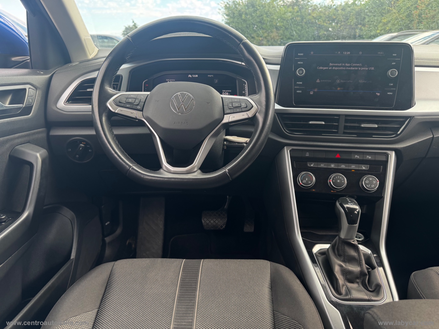T-Roc 1.5 TSI ACT DSG Business BMT - immagine 35