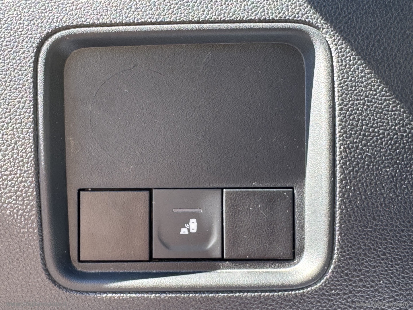 Duster 1.5 Blue dCi 8V 115CV 4x2 Essent. GANCIO TRAINO - immagine 36