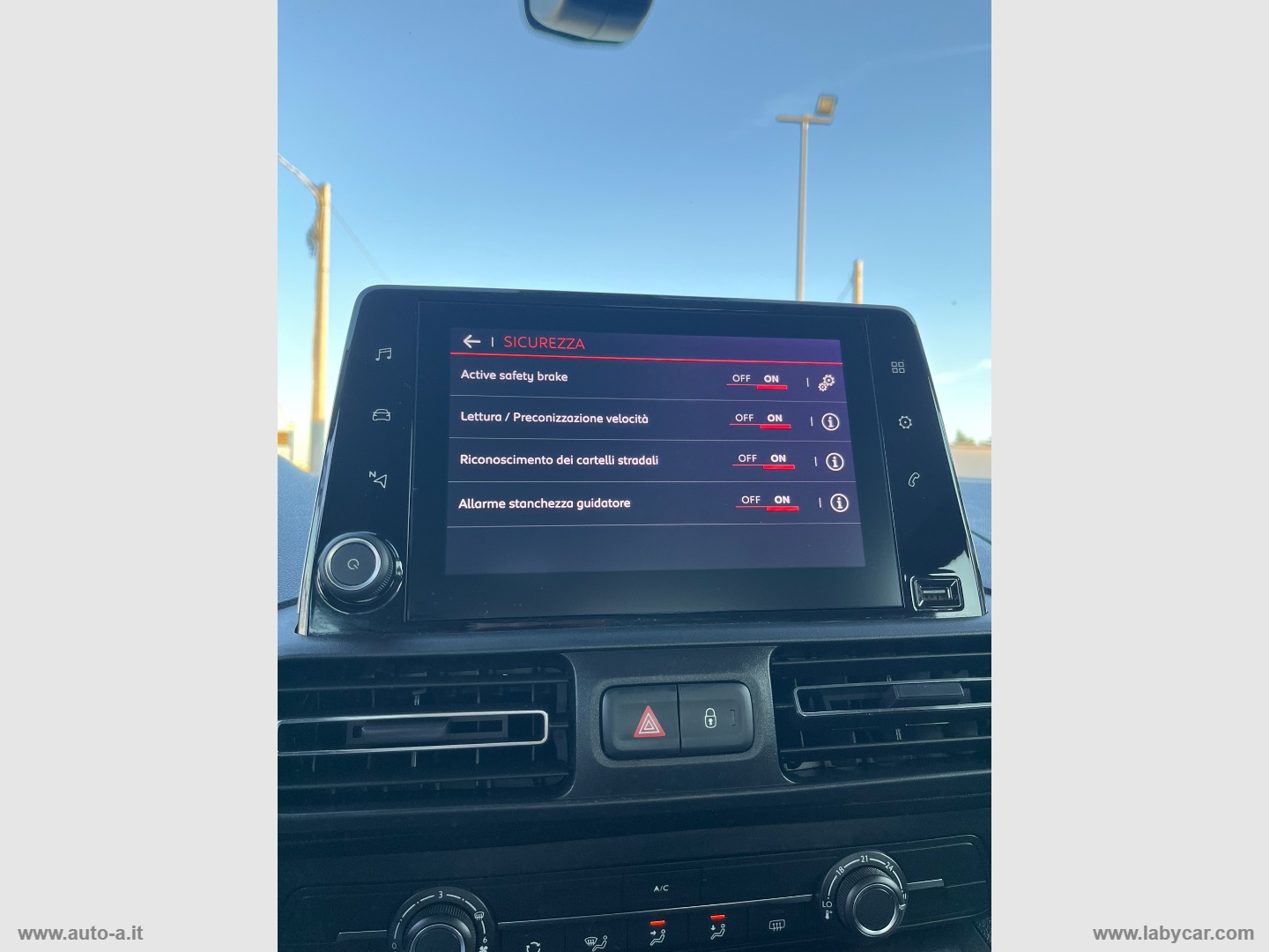 Berlingo BlueHDi 100 S&S SHINE TRASPORTO DISABILI - immagine 36