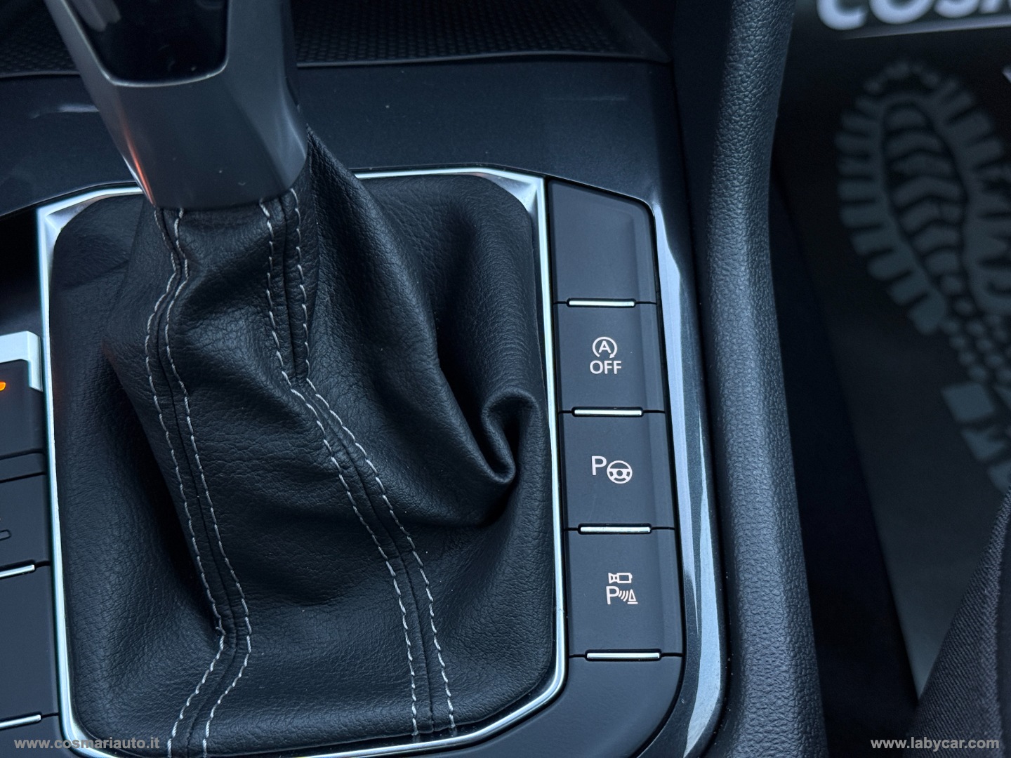 Tiguan 2.0 TDI 150CV DSG R-Line 2023 LUCI AMBIENTE - immagine 36