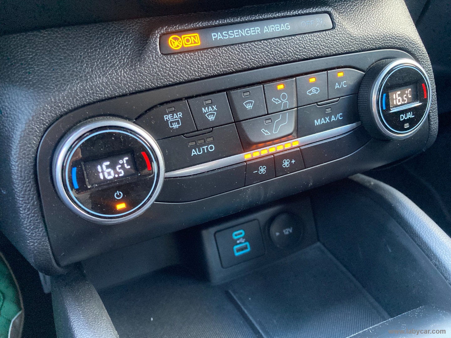 Focus 1.0 EcoBoost 125 5p. ST-LINE - immagine 36