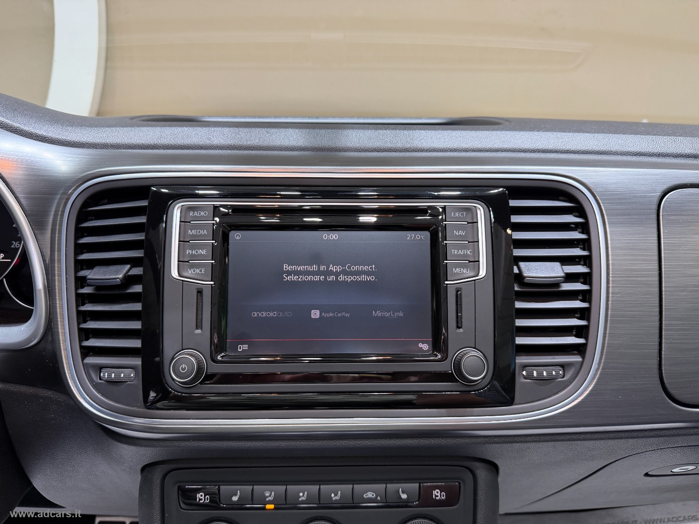 Maggiolino Cabrio 1.2 TSI Design BMT DSG Allstar *BOOK SERVICE VW* - immagine 36