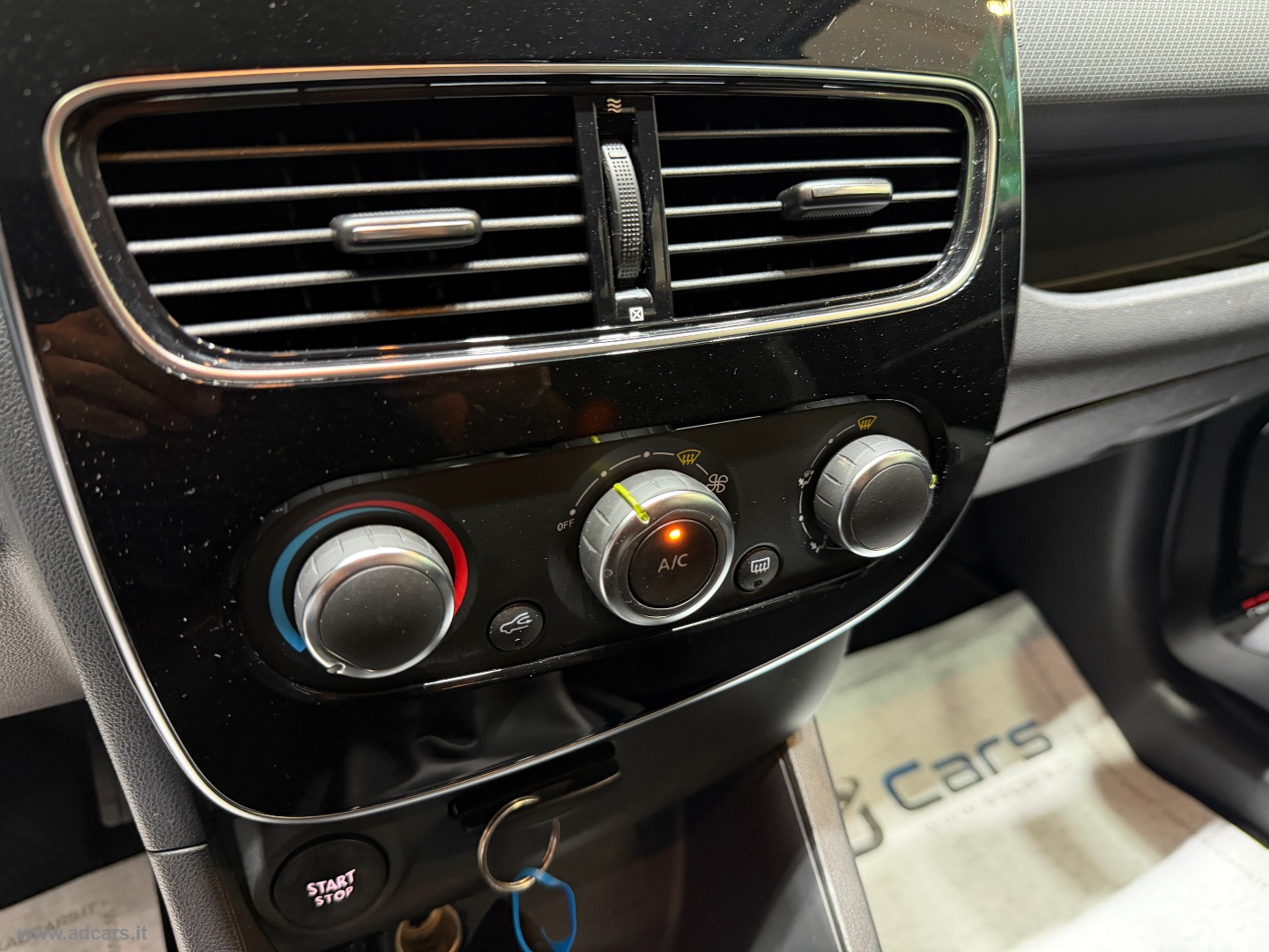 Clio dCi 8V 75 CV S&S 5p. Energy Zen *NEOPATENTATI* - immagine 36