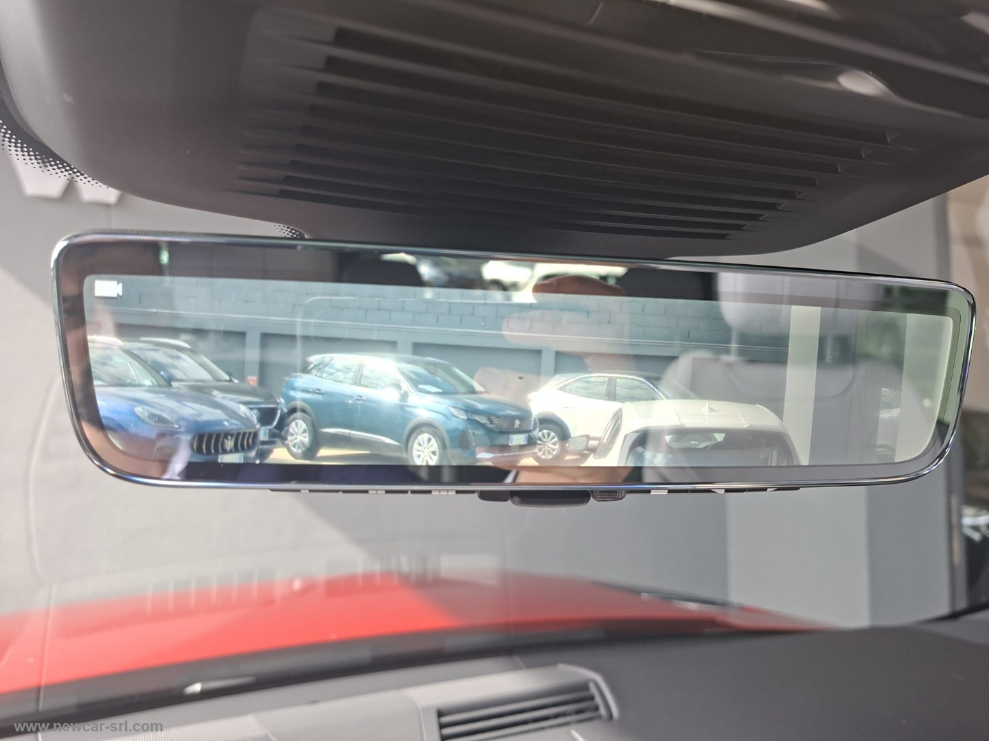 Range Rover 3.0D I6 300 CV HSE - immagine 36