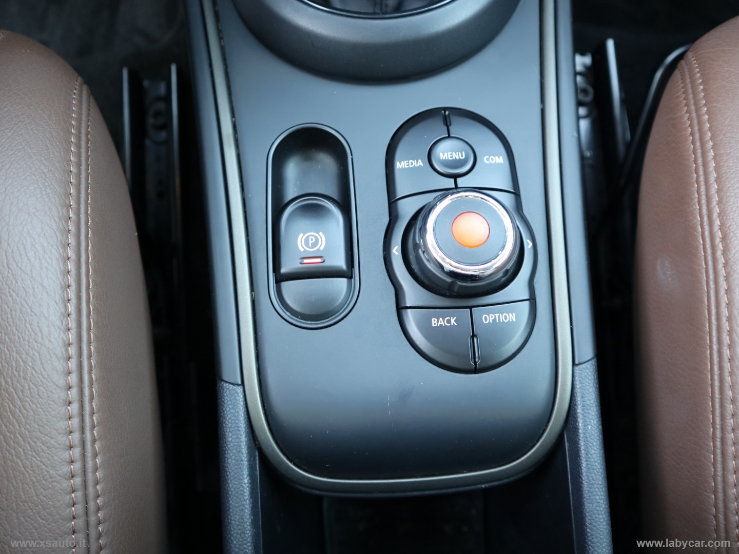 Mini Cooper SD Business Countryman ALL4 - immagine 36