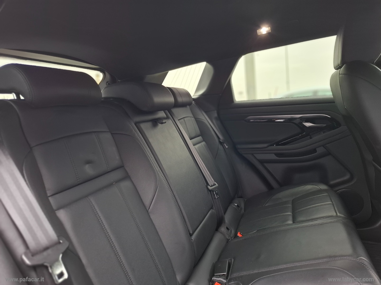 RR Evoque 2.0D L.Flw 150 CV R-Dynamic S - immagine 36