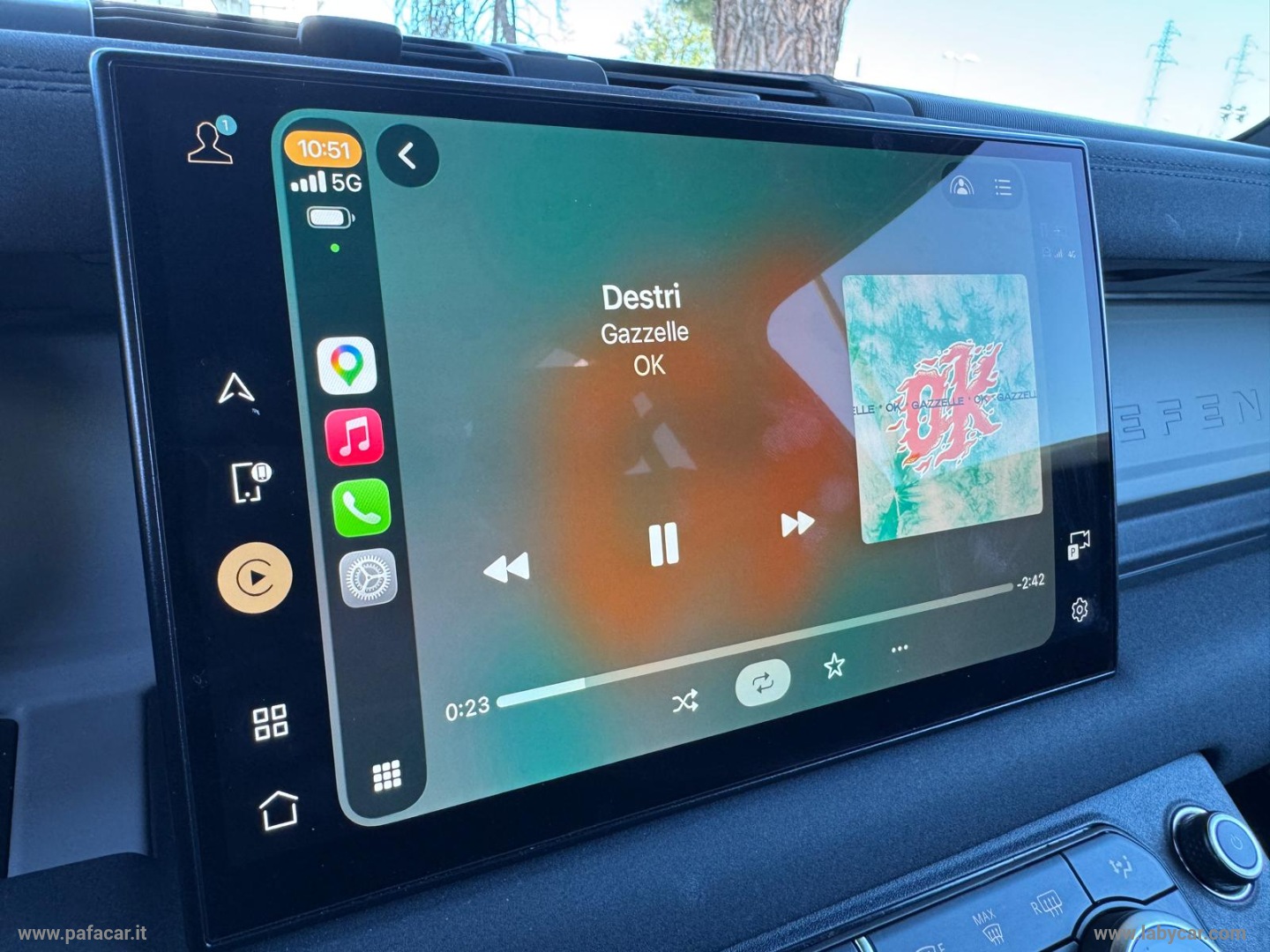 Defender 90 3.0D I6 200 CV X-Dynamic S - immagine 36