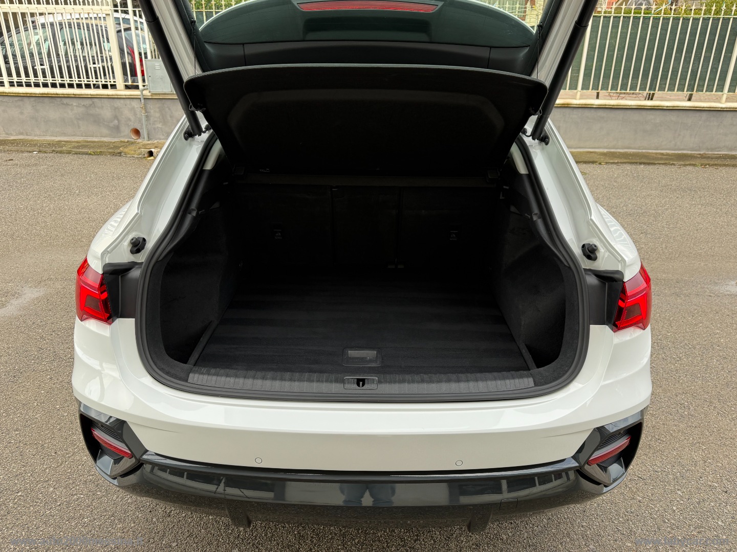 Q3 SPB 35 TDI S tronic - immagine 36
