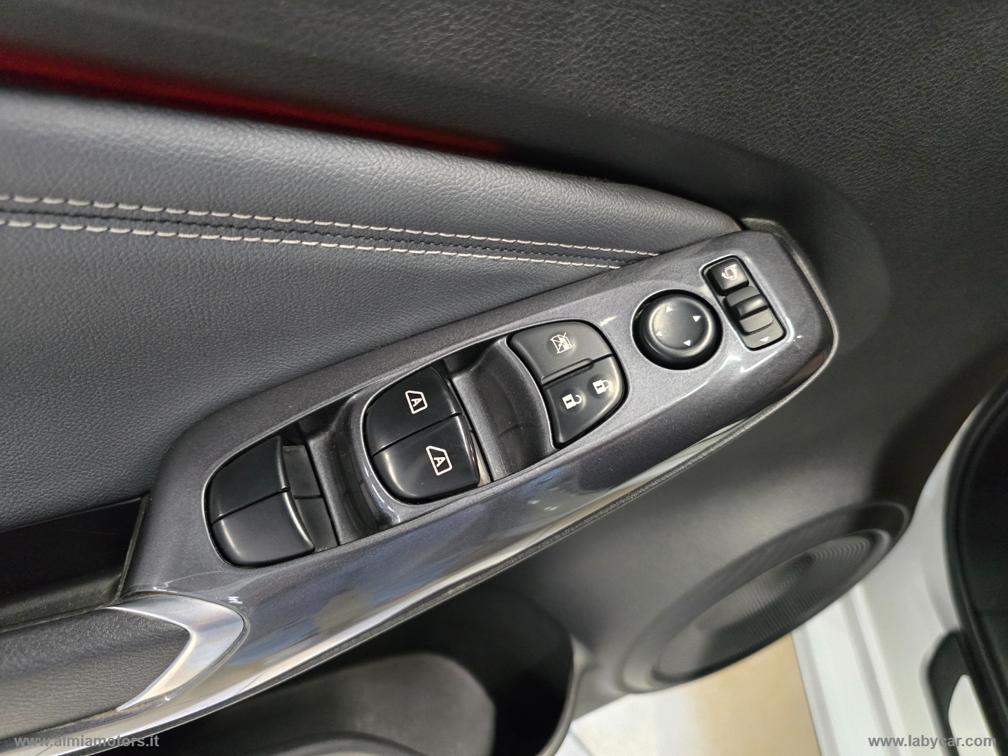 Juke 1.0 DIG-T 117 CV Premiere Edition - immagine 36