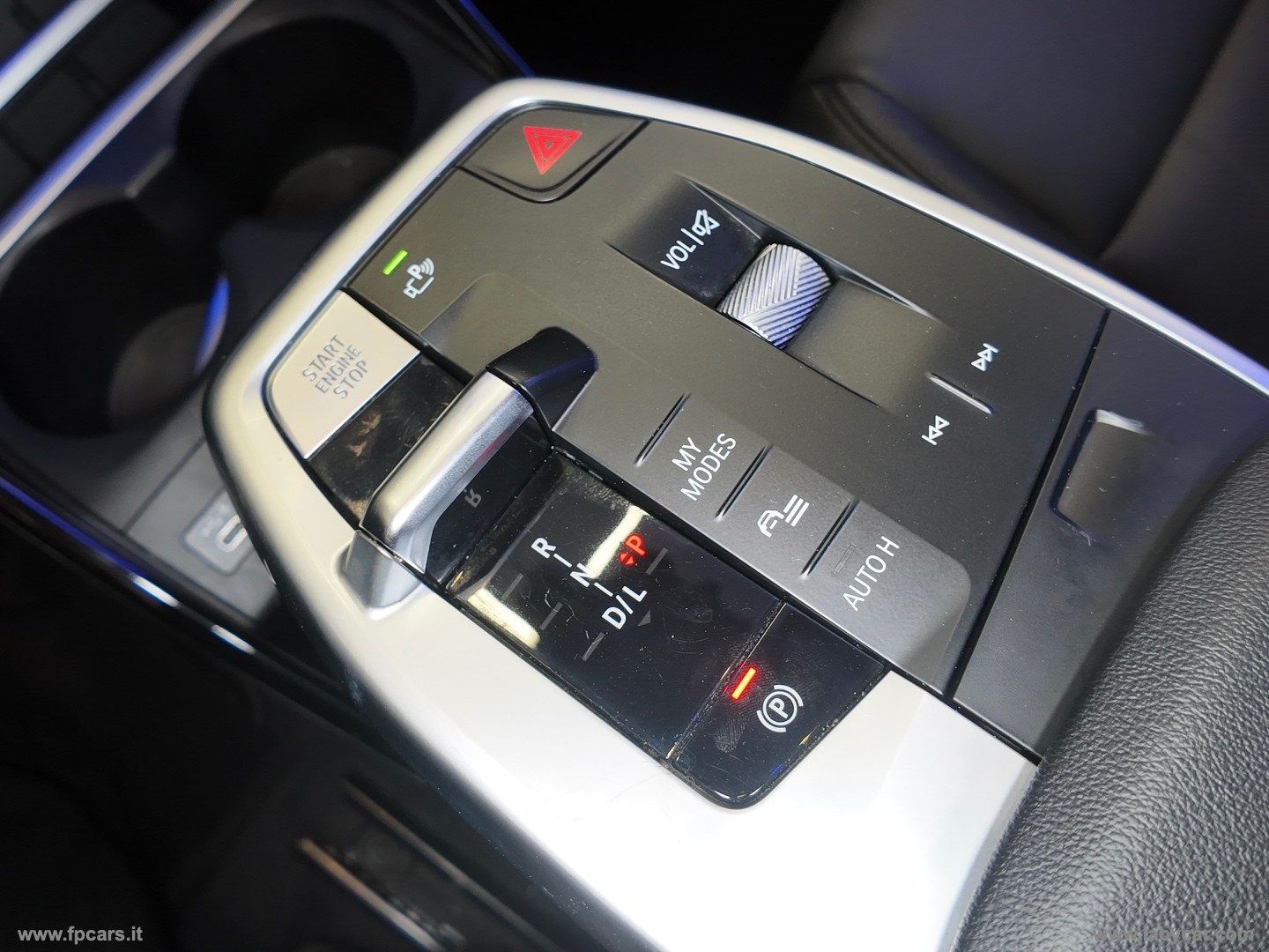 218d Active Tourer Luxury - immagine 36