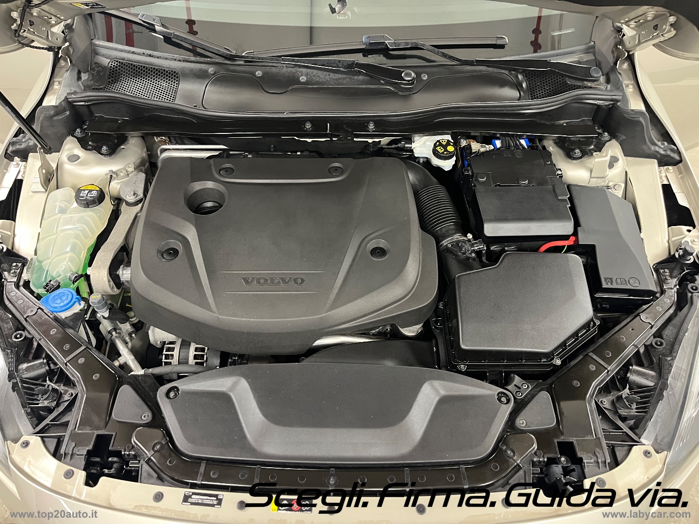 V40 Cross Country D2 Geartronic Business - immagine 36