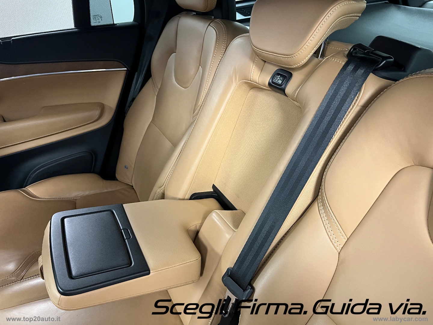 XC90 D5 AWD Geartronic Inscription|TOTAL BLACK|PELLE TOTALE - immagine 36