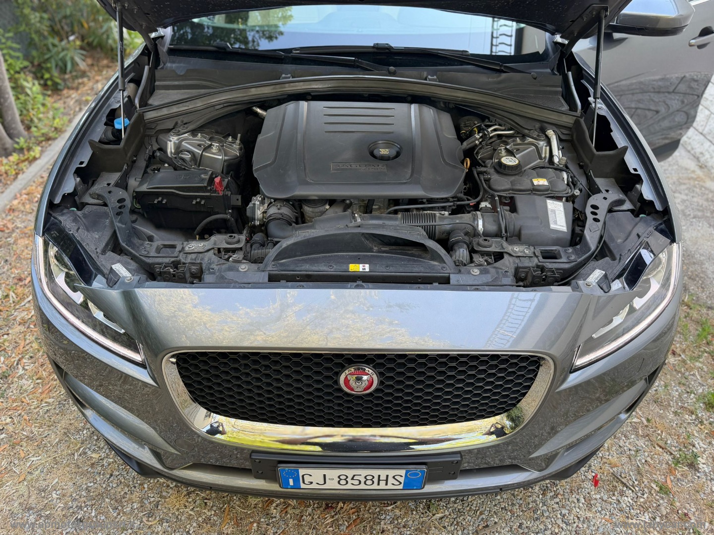 F-Pace 2.0 D 180 CV AWD aut. Prestige - immagine 36