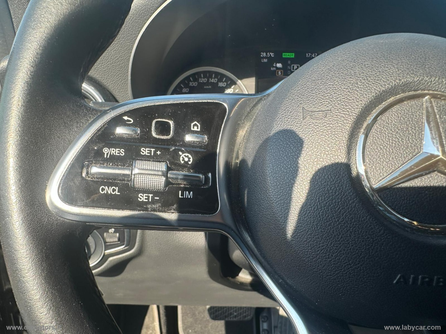 GLC 300 e 4Matic Plug-in hybrid Business PLUG-IN - immagine 36