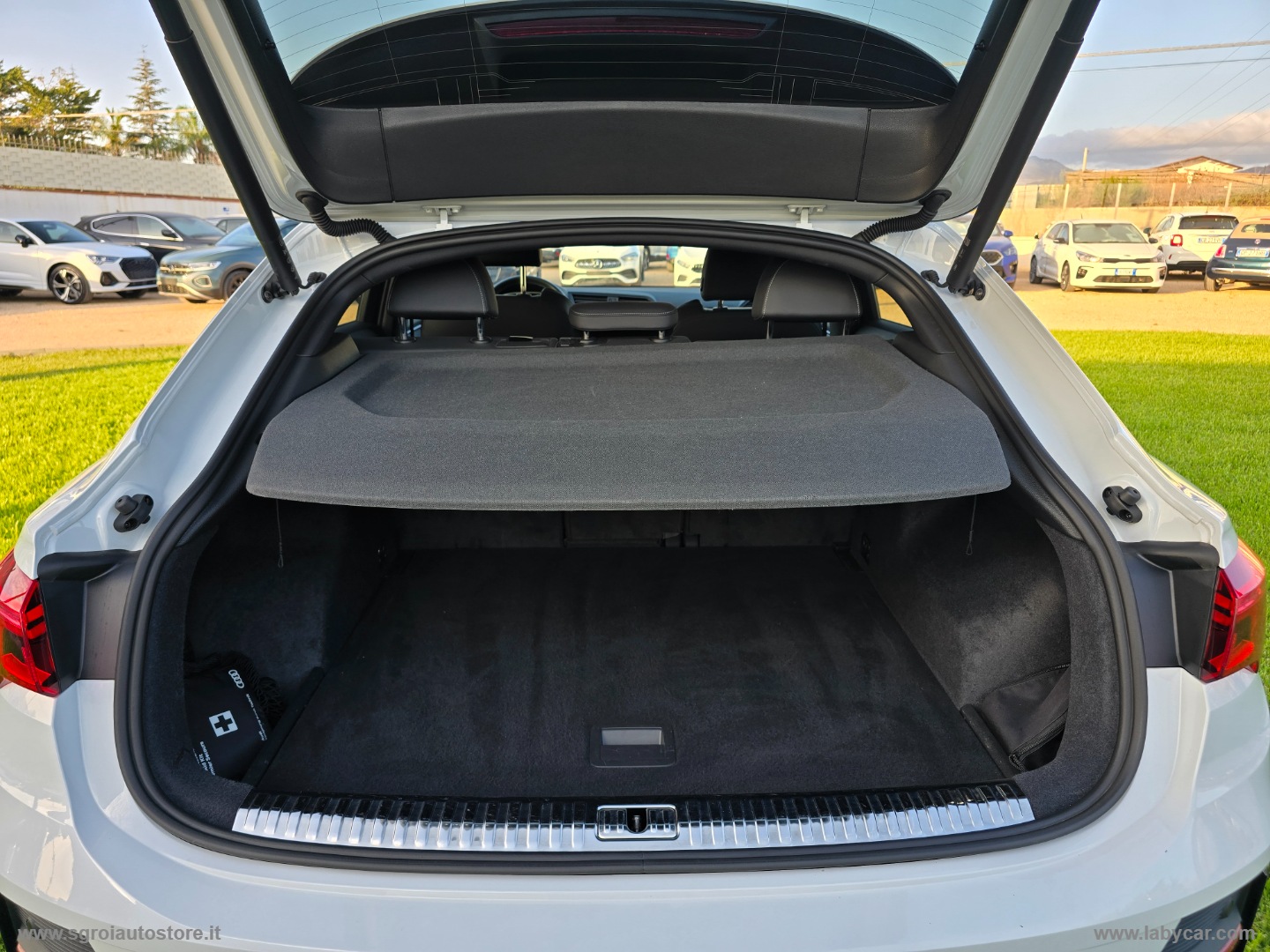 Q3 SPB 35 TDI S tronic S line edition - immagine 36